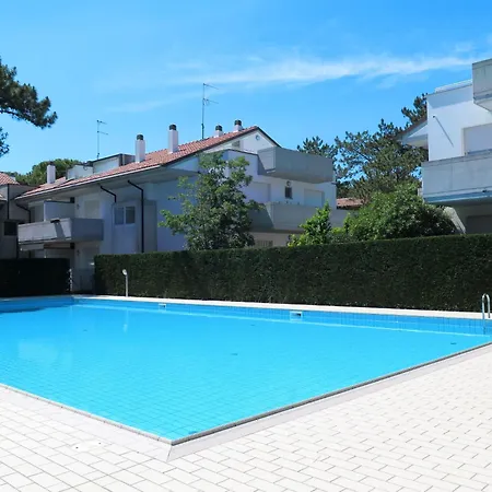 Parco Hemingway-13 By Interhome *