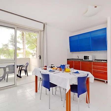 Parco Hemingway-13 By Interhome